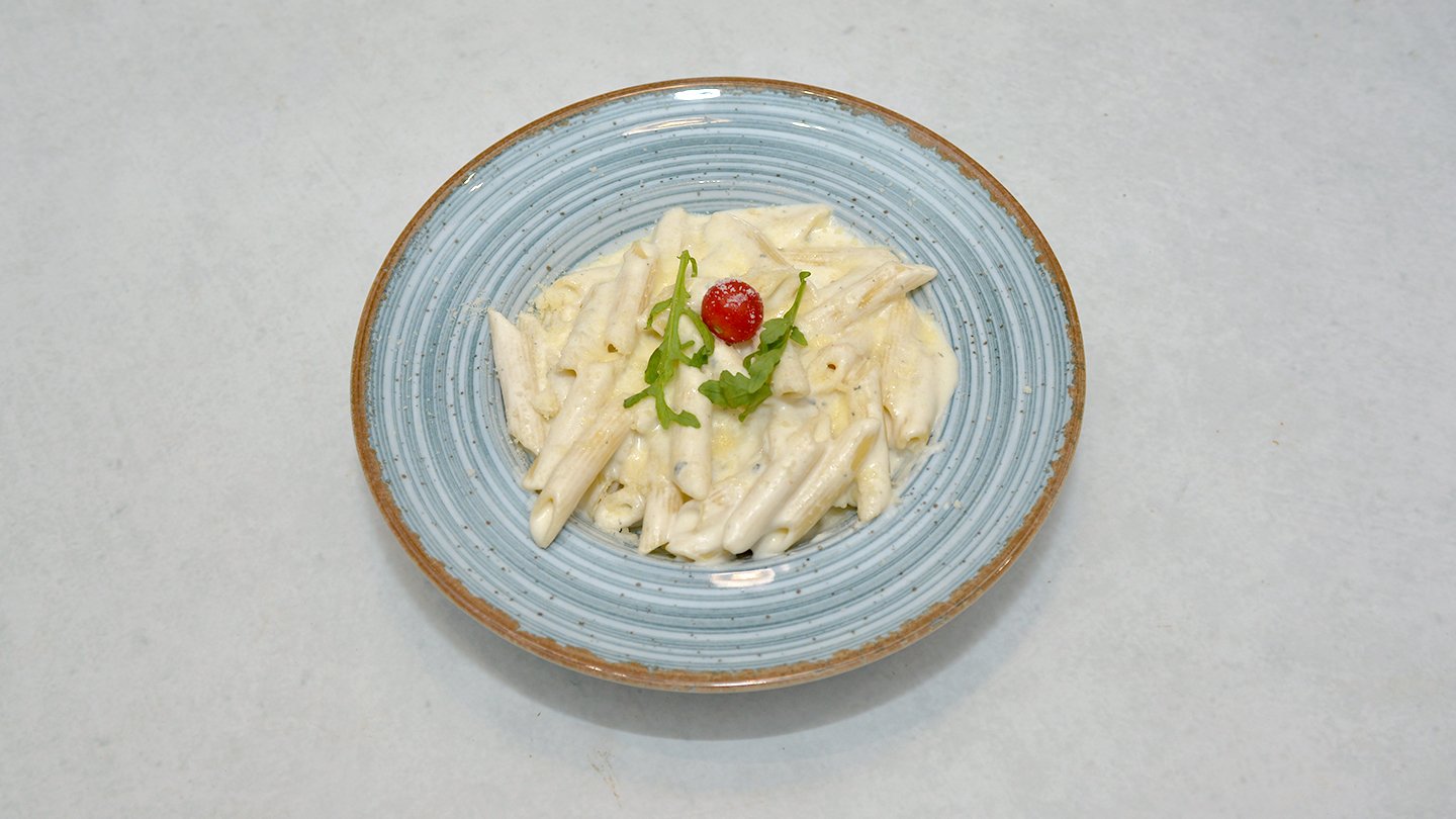 Mlinci sa ćurrtinom