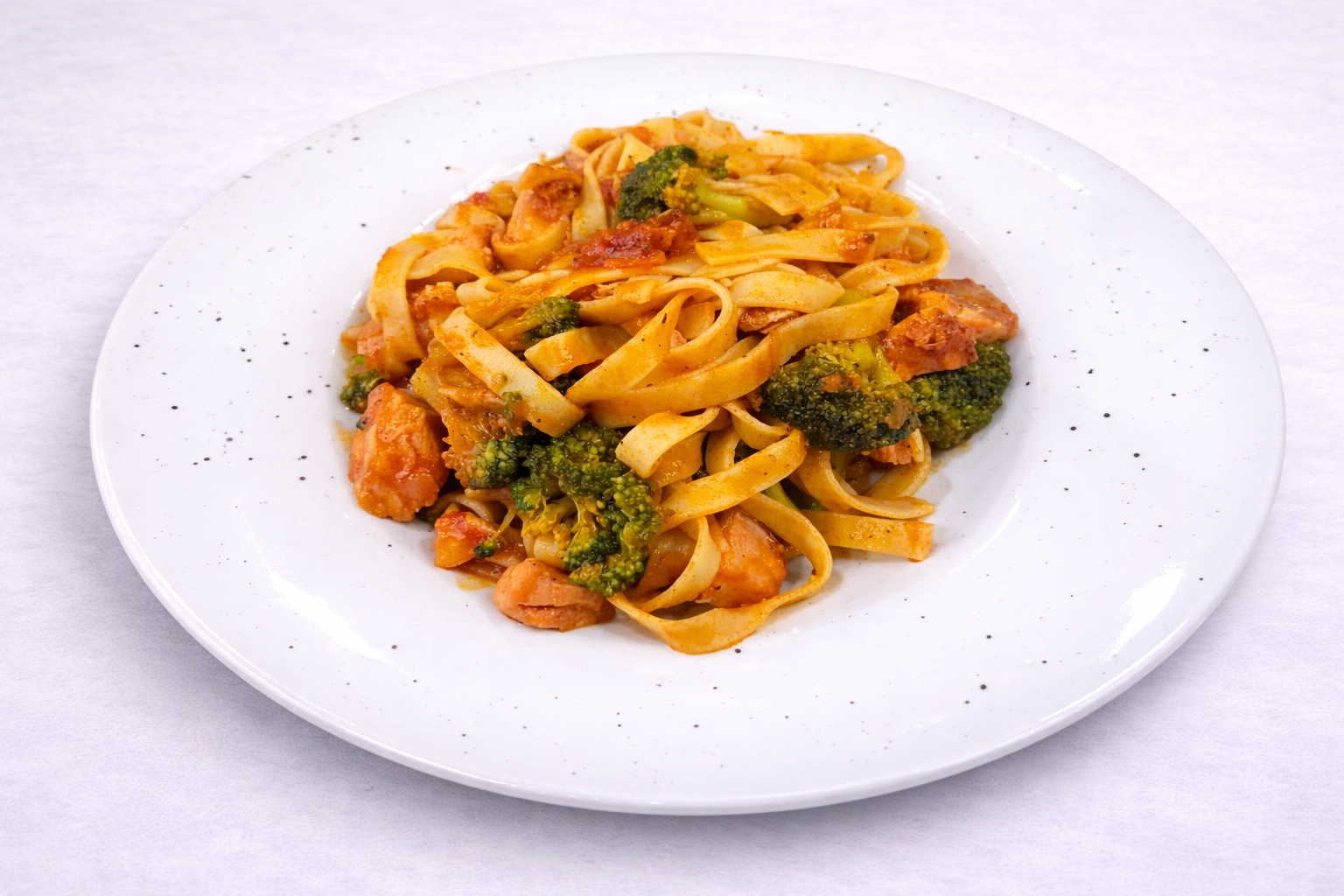 Taljatele sa lososom